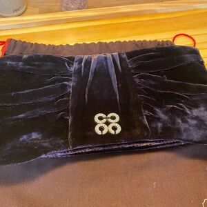Nwt Coach velvet clutch